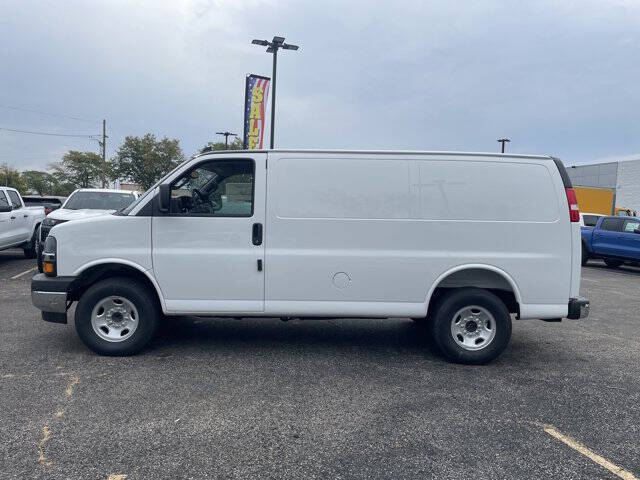 2025 Chevrolet Express 2500