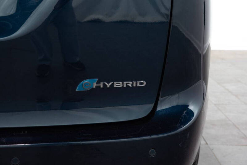 2024 Chrysler Pacifica Plug-In Hybrid Select
