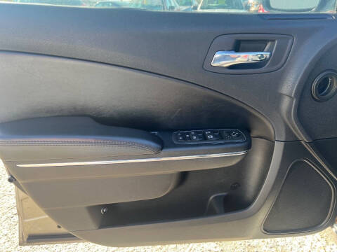 2012 Dodge Charger SE