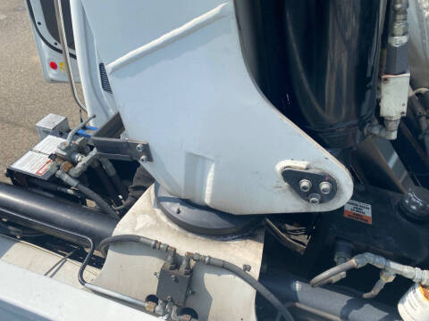 2008 Freightliner M2 106