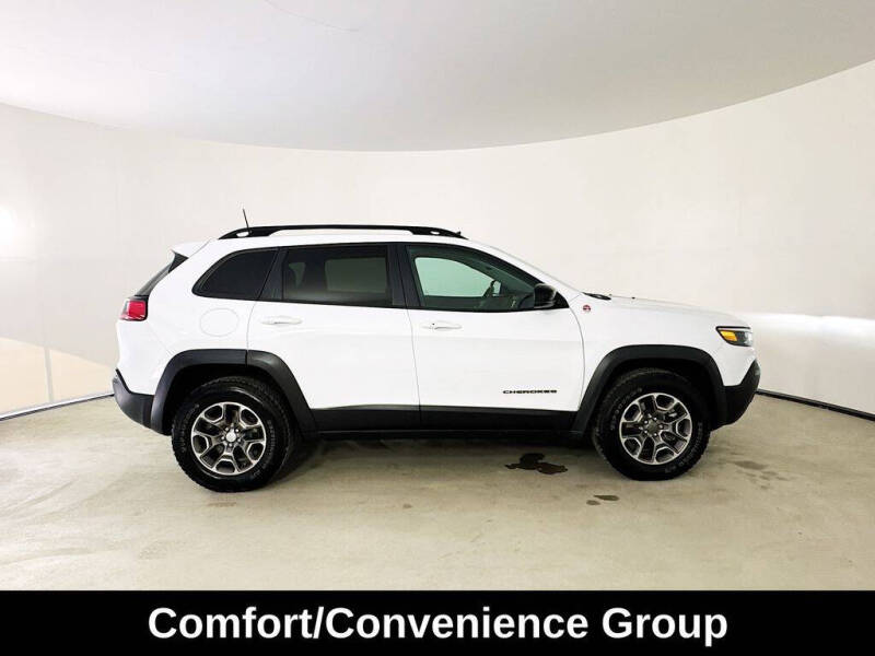 2022 Jeep Cherokee Trailhawk