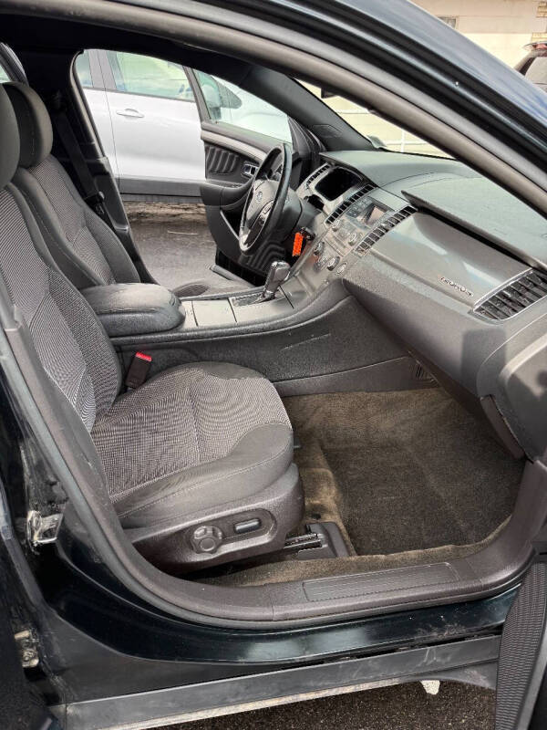2014 Ford Taurus SEL