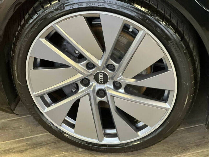 2022 Audi e-tron GT quattro Prestige