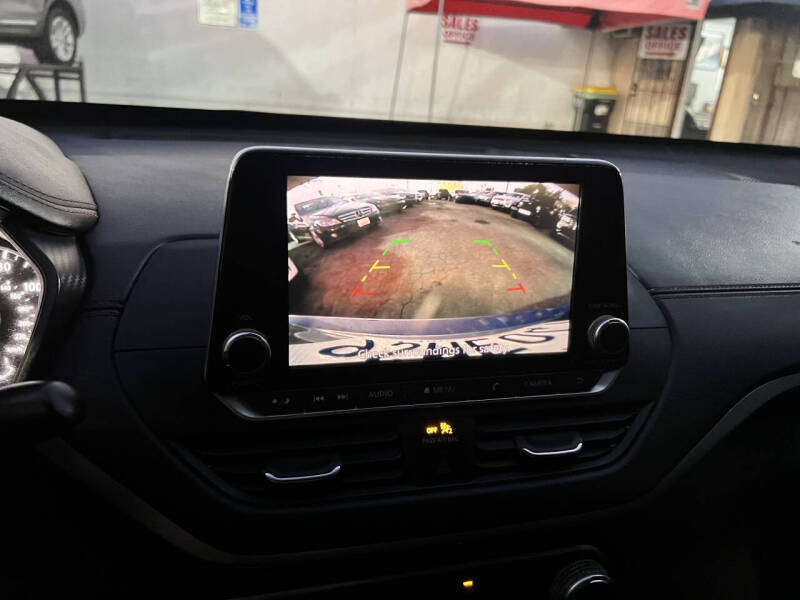 2019 Nissan Altima 2.5 SR