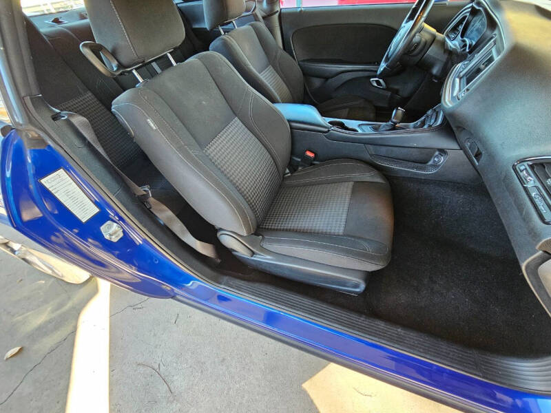 2022 Dodge Challenger SXT