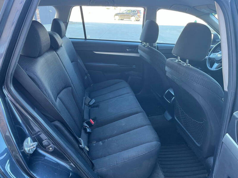 2011 Subaru Outback 2.5i