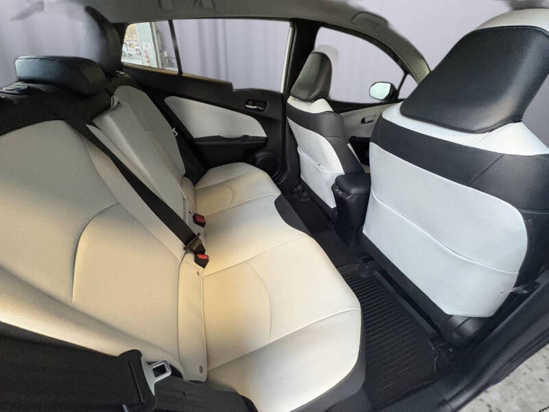 2022 Toyota Prius XLE AWD-e