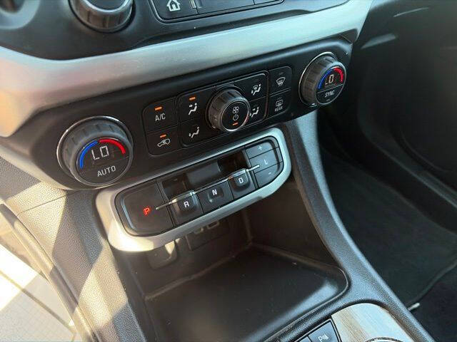 2022 GMC Acadia SLE