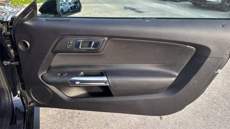 2019 Ford Mustang EcoBoost