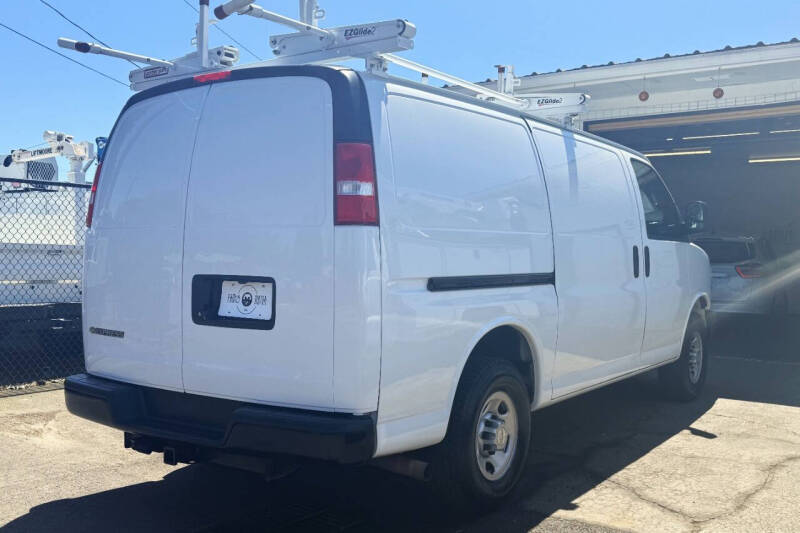 2020 Chevrolet Express 2500
