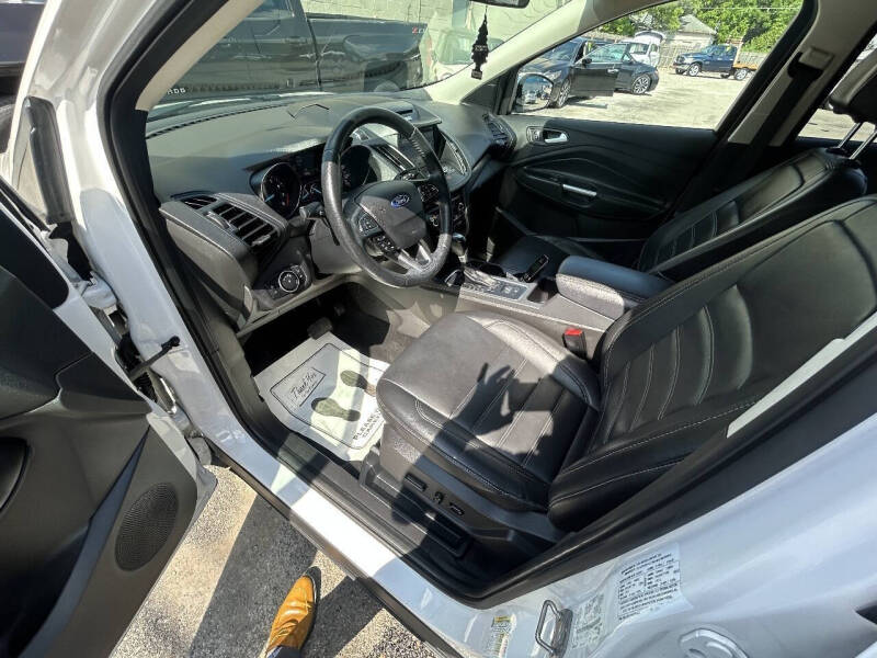 2017 Ford Escape SE