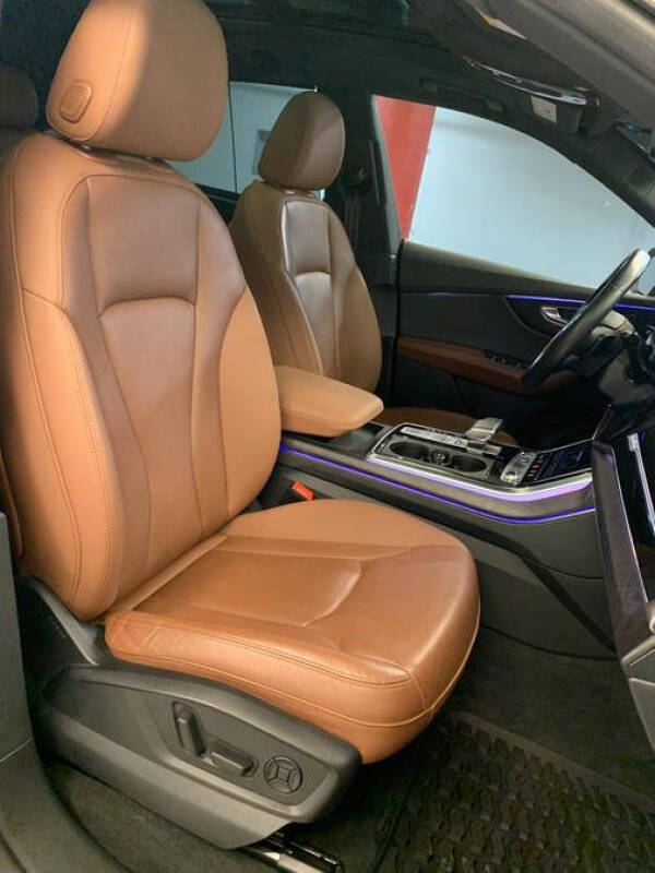 2021 Audi Q8 quattro Prestige 55 TFSI