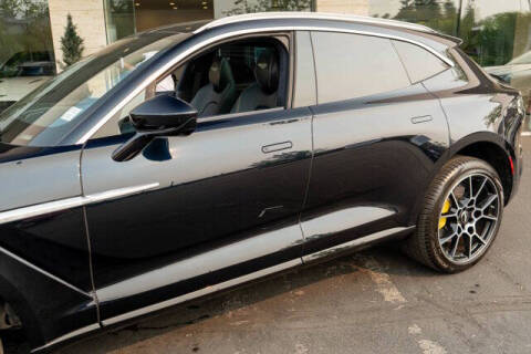 2021 Aston Martin DBX