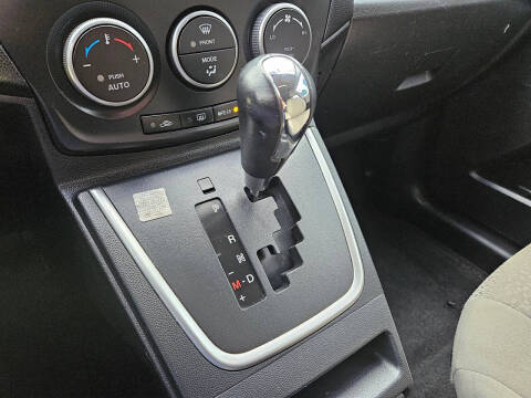 2012 Mazda MAZDA5 Touring