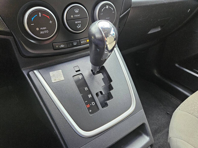 2012 Mazda MAZDA5 Touring