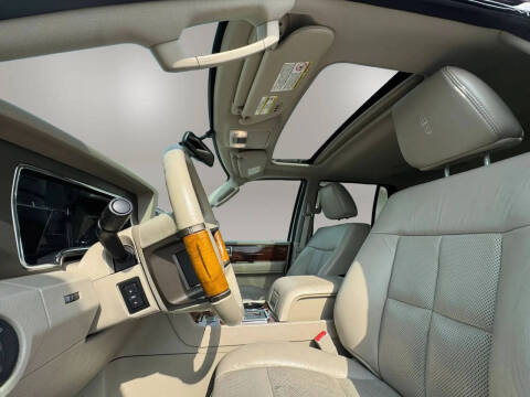 2011 Lincoln Navigator