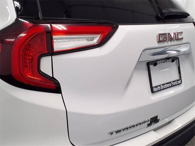 2023 GMC Terrain SLE