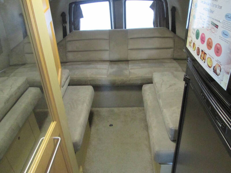 2008 Road Trek 210 Popular