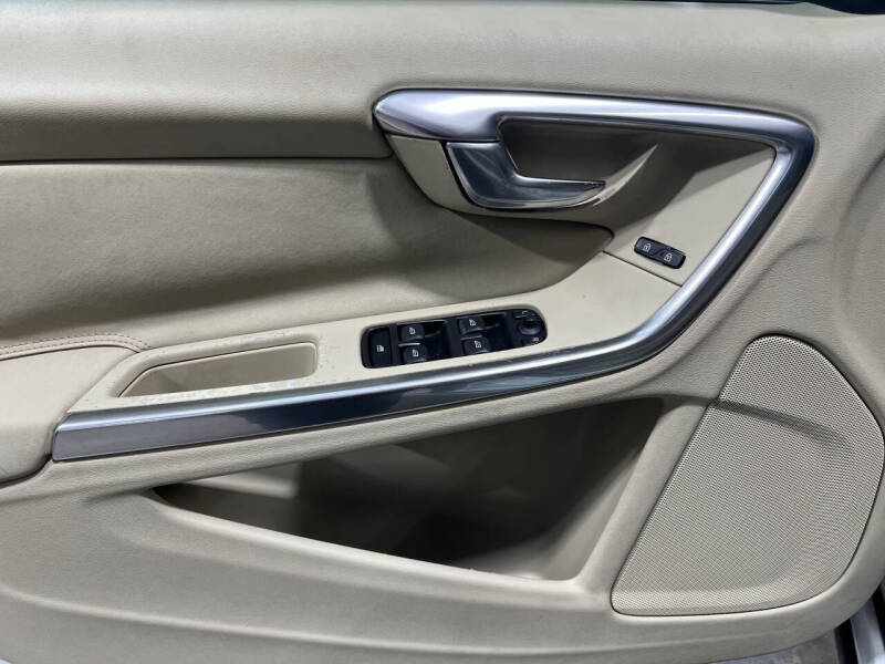 2013 Volvo S60 T5