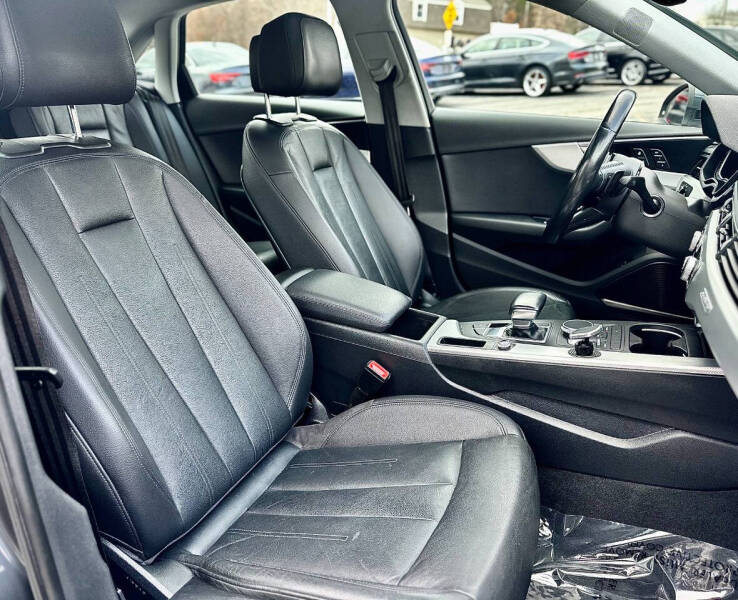 2017 Audi A4 2.0T quattro Premium Plus