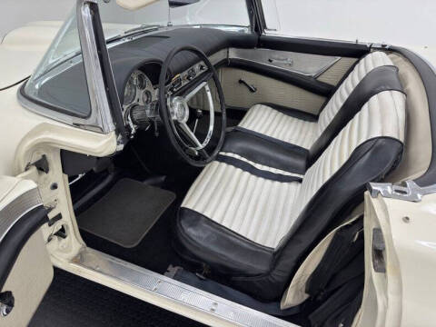 1957 Ford Thunderbird