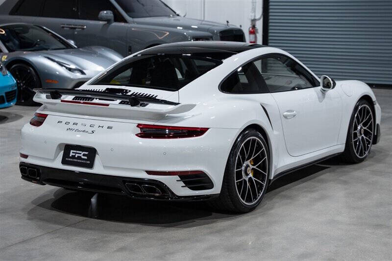2018 Porsche 911 Turbo S