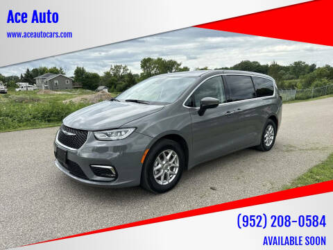 2023 Chrysler Pacifica Touring L