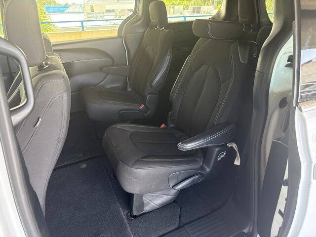 2024 Chrysler Pacifica Touring