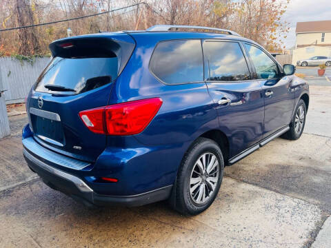 2017 Nissan Pathfinder