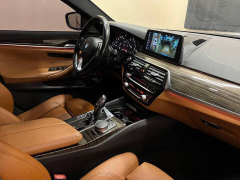 2017 BMW 5 Series 540i