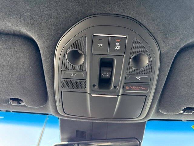 2022 Genesis G70
