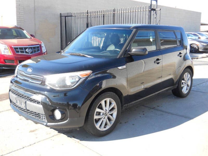 2017 Kia Soul +