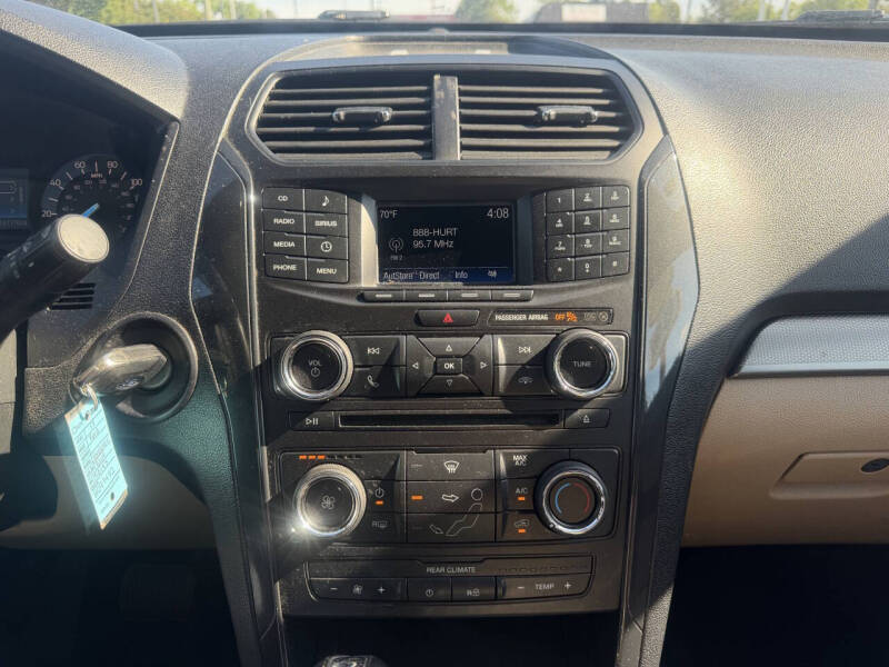 2017 Ford Explorer