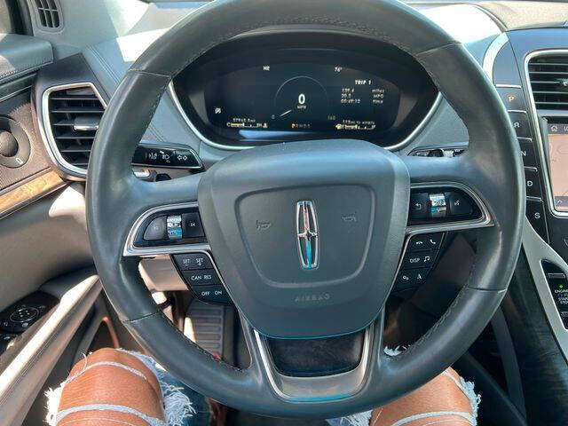 2019 Lincoln Nautilus Reserve