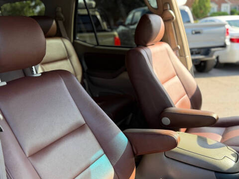 2005 Toyota Sequoia SR5
