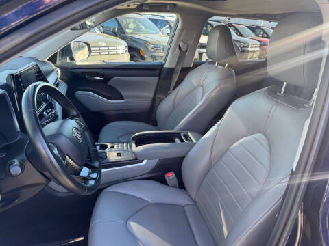 2021 Toyota Highlander Hybrid XLE