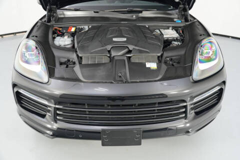 2022 Porsche Cayenne Coupe Platinum Edition