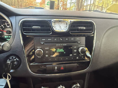 2013 Chrysler 200 Touring