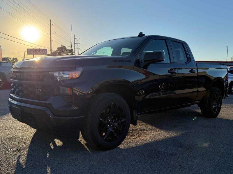 2023 Chevrolet Silverado 1500 Custom
