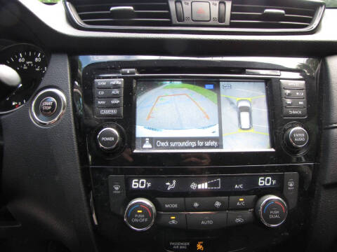 2017 Nissan Rogue SV