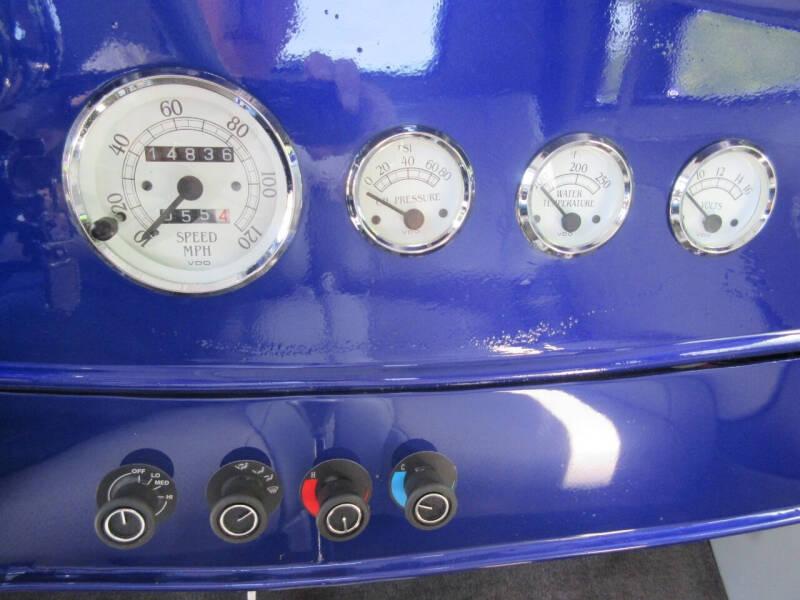 1933 Plymouth Deluxe