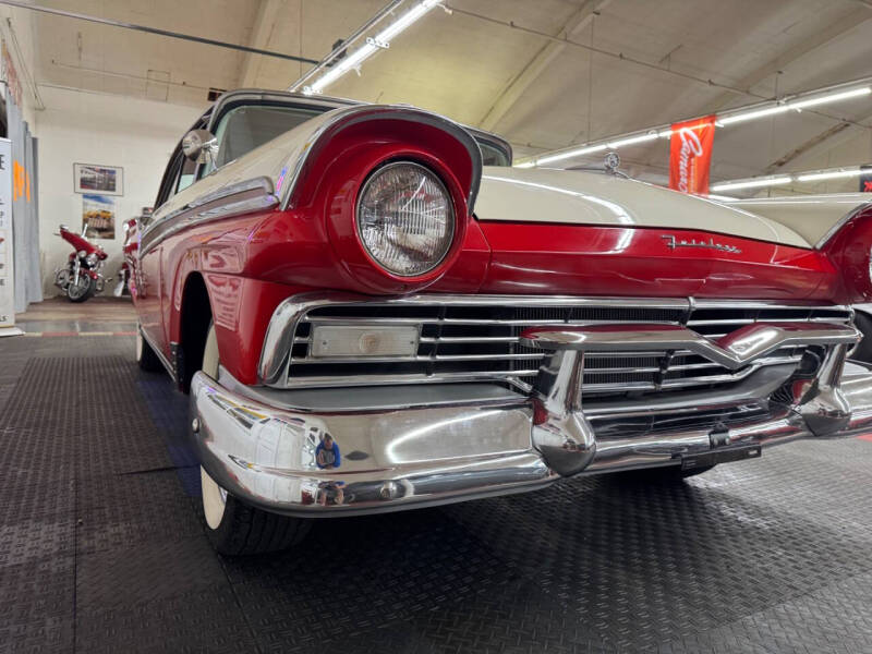 1957 Ford Fairlane