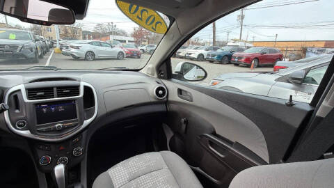 2020 Chevrolet Sonic LT