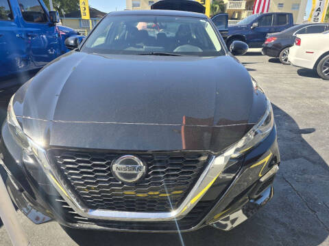 2020 Nissan Altima for sale at Import & Export Auto Sales in Hialeah FL