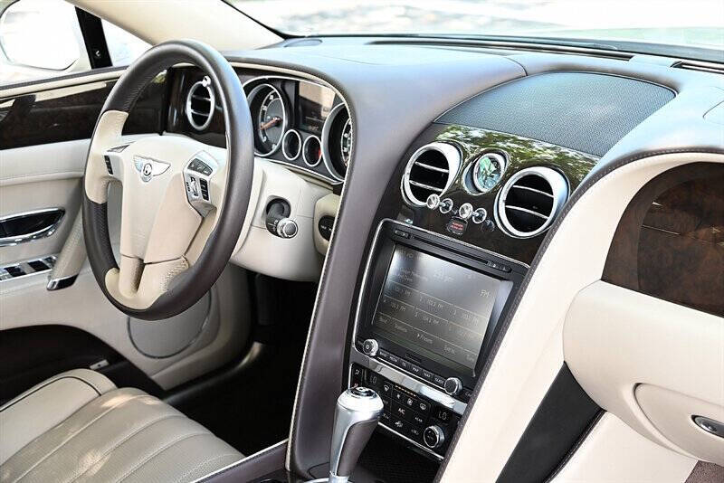 2014 Bentley Flying Spur 25