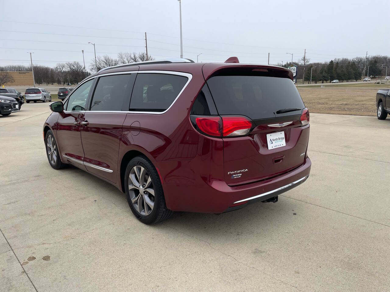 2019 Chrysler Pacifica Touring Plus 35th Anniversary photo 3