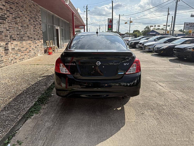 2015 Nissan Versa 1.6 S