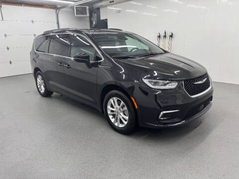 2022 Chrysler Pacifica Touring