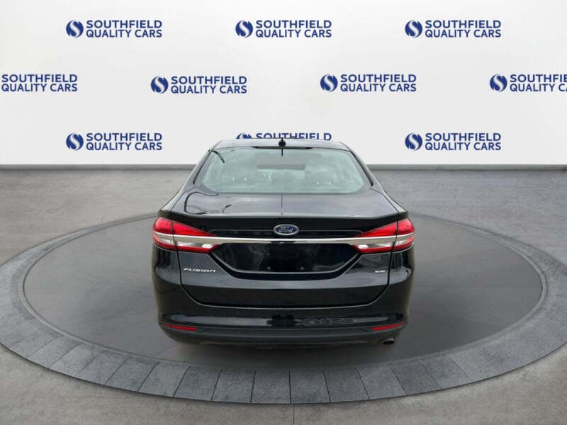 2017 Ford Fusion SE