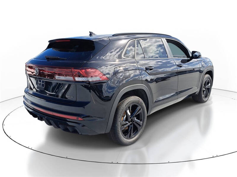 2026 Volkswagen Atlas Cross Sport SEL R-Line Black 4Motion